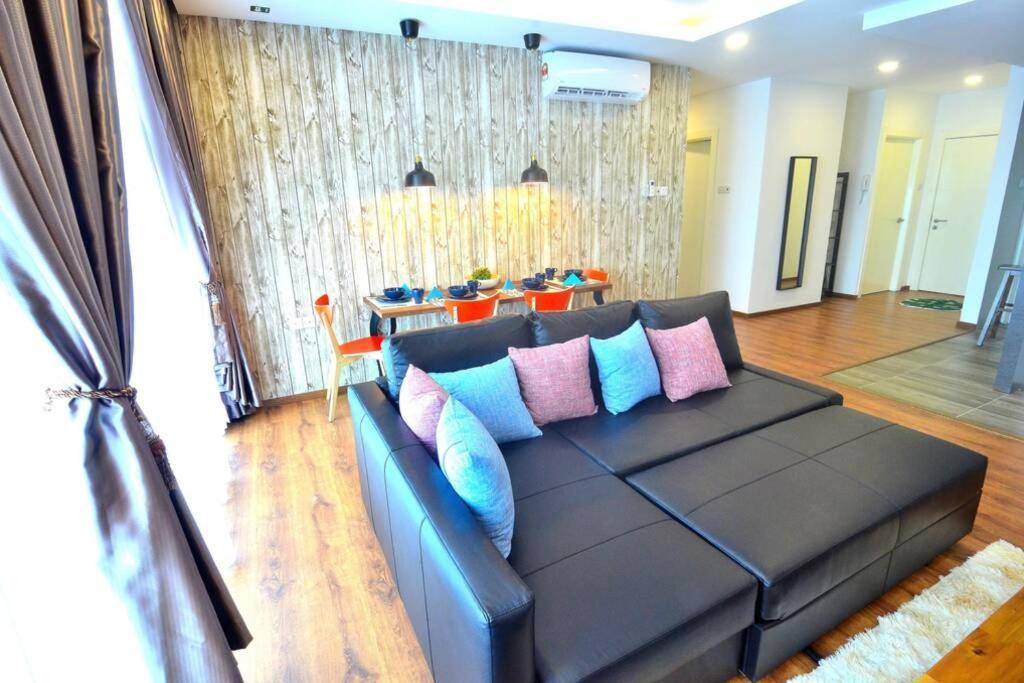 Vivacity Jazz Suite New Luxury Cozy Home A13 Kuching Luaran gambar
